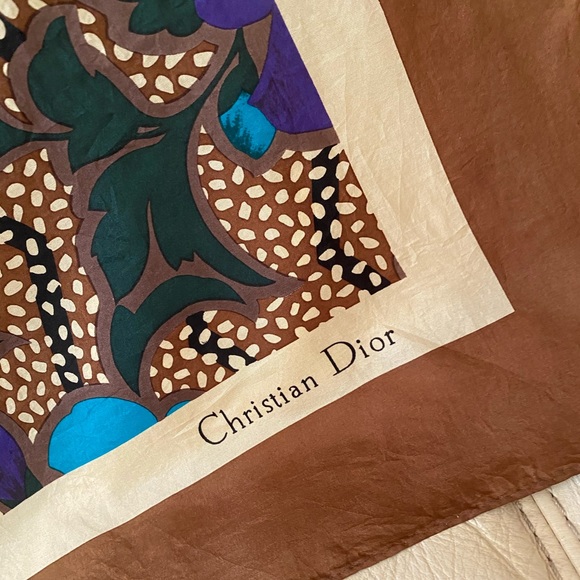 💫💫🔥🔥🛍🛍💯 Dior Vintage Rare Floral Silk scarf - Picture 1 of 16